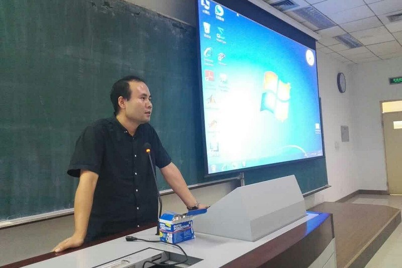 图三 李小勇副经理讲话
